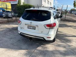 2015 NISSAN PATHFINDER ST (4x4)