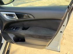 2015 NISSAN PATHFINDER ST (4x4)