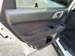 2015 NISSAN PATHFINDER ST (4x4)