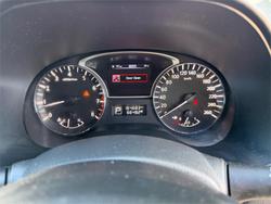 2015 NISSAN PATHFINDER ST (4x4)