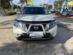 2015 NISSAN PATHFINDER ST (4x4)
