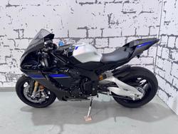 2024 Yamaha YZF-R1M R1 Black