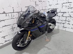 2024 Yamaha YZF-R1M R1 Black