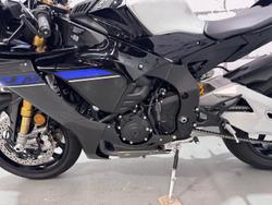 2024 Yamaha YZF-R1M R1 Black