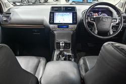 2021 Toyota Landcruiser Prado VX