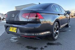 2022 Volkswagen Passat 140TSI Business