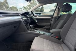 2022 Volkswagen Passat 140TSI Business