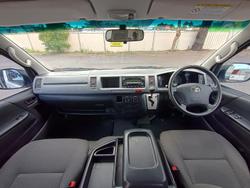 2011 Toyota Hiace Commuter