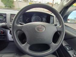 2011 Toyota Hiace Commuter