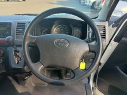 2008 Toyota Hiace Commuter