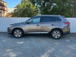 2020 Mitsubishi Outlander LS