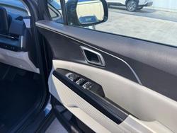 2023 Kia Carnival S