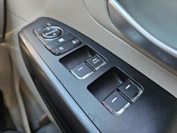2019 Kia Carnival S