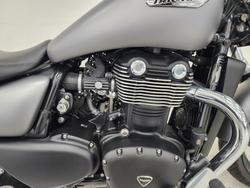 2012 Triumph THUNDERBIRD STORM grey