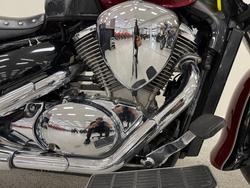 2014 Suzuki VL800T (BOULEVARD C50T) Black