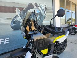 2022 HUSQVARNA NORDEN 901 Black