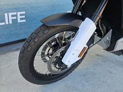 2022 HUSQVARNA NORDEN 901 Black