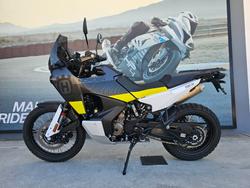 2022 HUSQVARNA NORDEN 901 Black