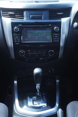2017 Nissan Navara ST