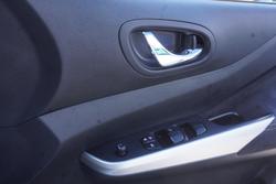 2017 Nissan Navara ST