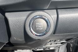 2025 Toyota Hilux SR 48V GUN126R 4X4 Dual Range Stunning Silver