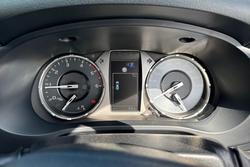 2025 Toyota Hilux SR 48V GUN126R 4X4 Dual Range Stunning Silver