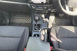 2025 Toyota Hilux SR 48V GUN126R 4X4 Dual Range Stunning Silver