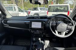 2025 Toyota Hilux SR 48V GUN126R 4X4 Dual Range Stunning Silver