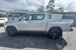 2025 Toyota Hilux SR 48V GUN126R 4X4 Dual Range Stunning Silver