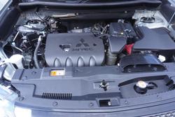 2020 Mitsubishi Outlander ES