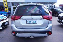 2020 Mitsubishi Outlander ES