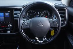 2020 Mitsubishi Outlander ES