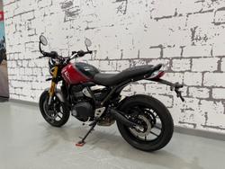 2025 Triumph Speed 400 Speed Four Red