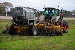 2016 SERAFIN ULTISOW 6M NARROW FOLD SINGLE DISC AIR SEEDER USED YELLOW