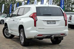 2022 Mitsubishi Pajero Sport GLX