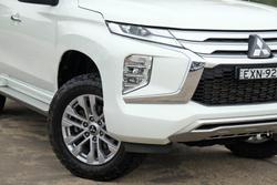 2022 Mitsubishi Pajero Sport GLX