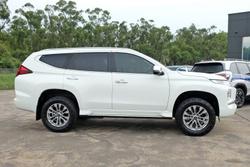 2022 Mitsubishi Pajero Sport GLX