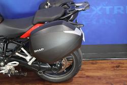 2017 BMW Motorrad R1200R SPORTS Red