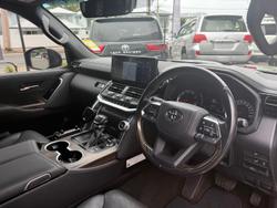 2021 Toyota Landcruiser VX