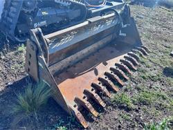 2022 Bobcat T76