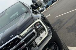 2023 Ford Everest Platinum