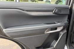 2023 Ford Everest Platinum