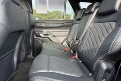 2023 Ford Everest Platinum