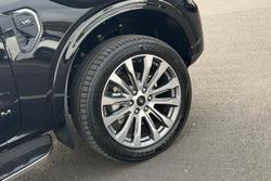 2023 Ford Everest Platinum