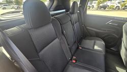 2023 Mitsubishi Outlander ES