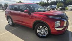 2023 Mitsubishi Outlander ES