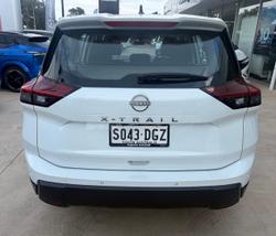 2026 Nissan X-TRAIL ST