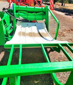 2024 Hustler Chainless Lx104 Green