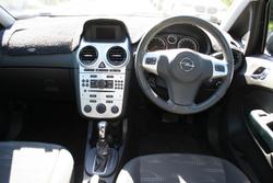 2013 Opel Corsa Enjoy CO Carbon Flash