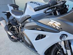 2022 Suzuki GSX-R1000A White